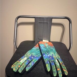 ComfyLuxe Touch Screen Gloves Floral Art Print Black Palm – New With Tags